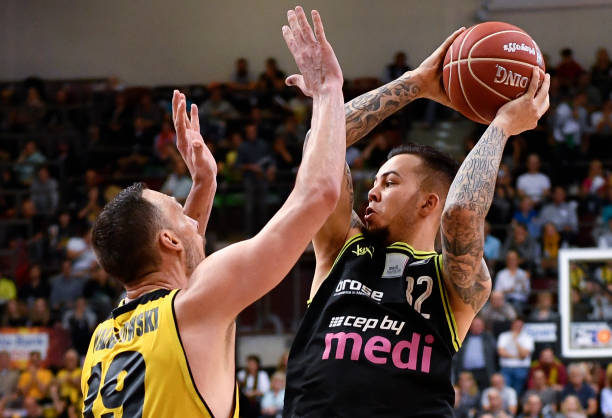 百场88球 百场88球